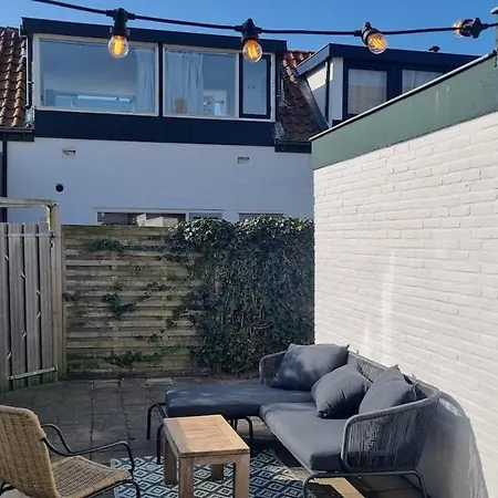 House 3 Bedrooms In The Old Village Centre At Sea Apartment Noordwijk